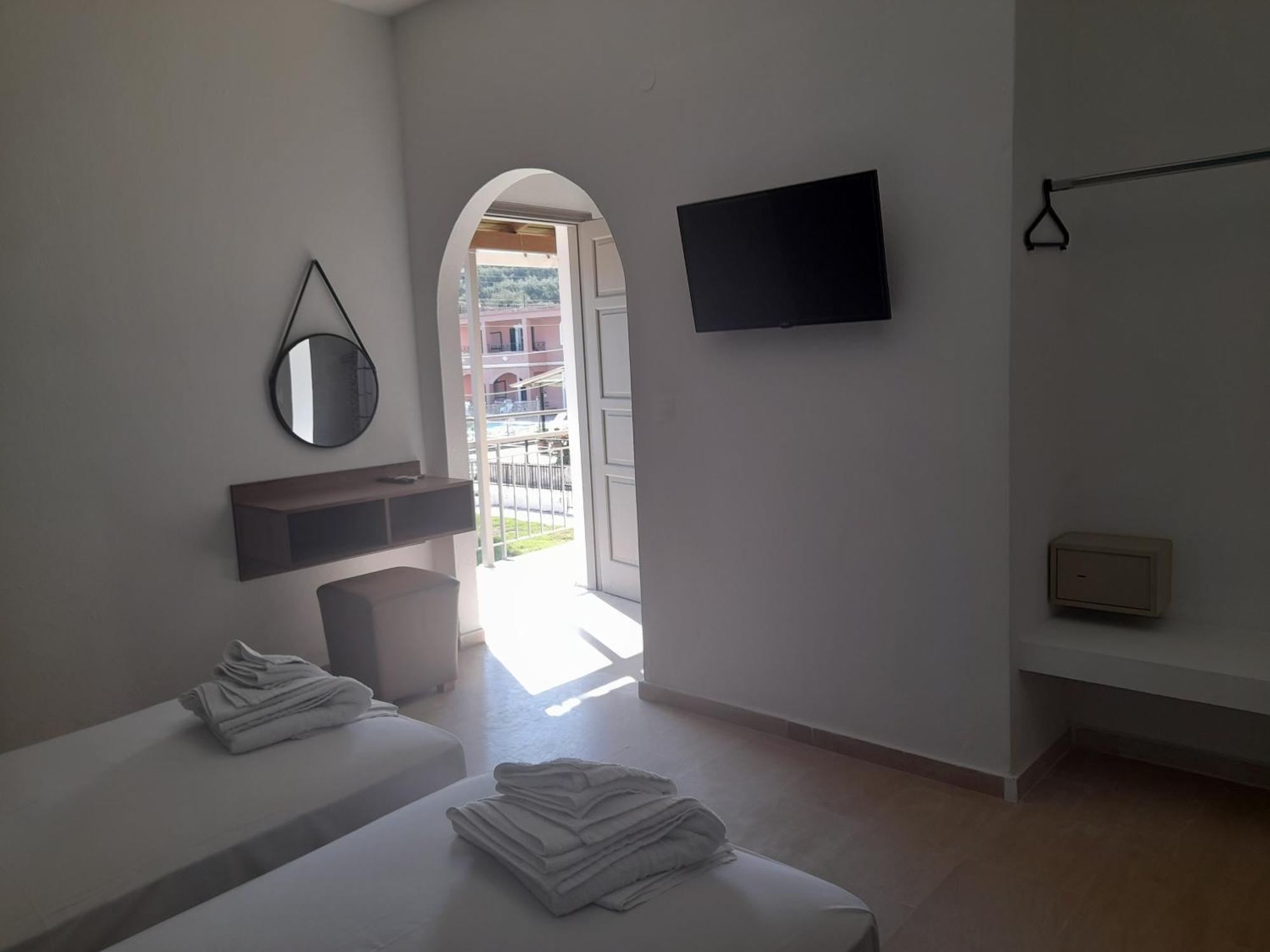 Euphoria Complexb Apartment Kavos Exterior photo